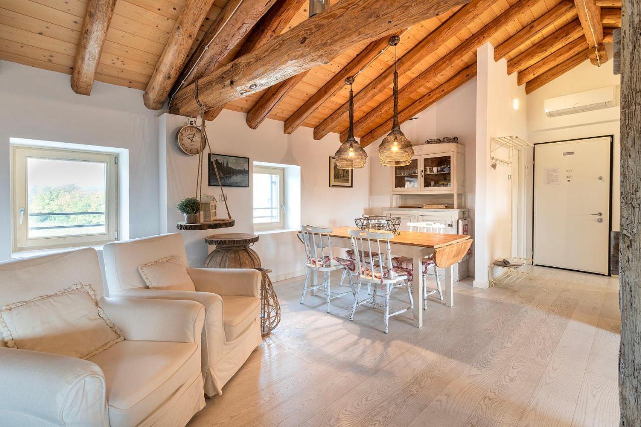 Dori'S Home , Romantico Loft Мазер Экстерьер фото